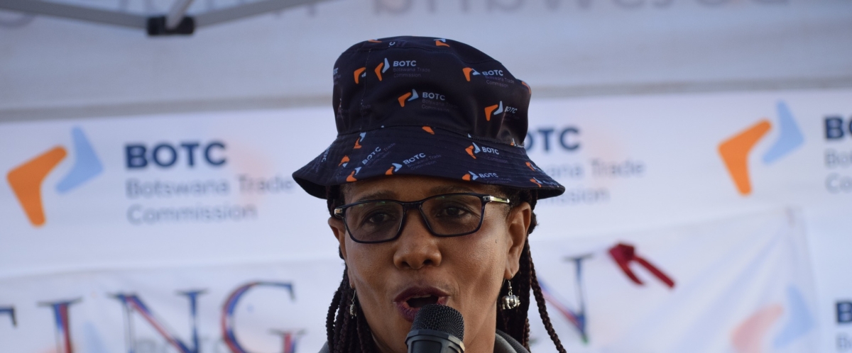 In its ongoing efforts to impact the community through enhanced food security and environmental conservation, the Botswana Trade Commission (BOTC) today launched a Community Support Initiative at Manyana Primary School. This initiative aligns with the Government’s priority area on social development.